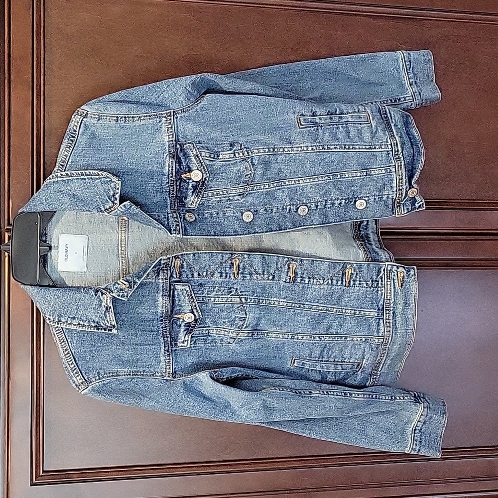 Old Navy Blue Jean Jacket Women's Size Small  Great Deal